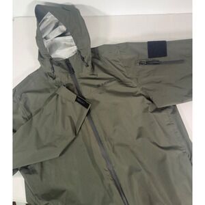 BAERSKIN Men's Dark Green Lightweight Hooded Rain Jacket Large Hiking Tactical